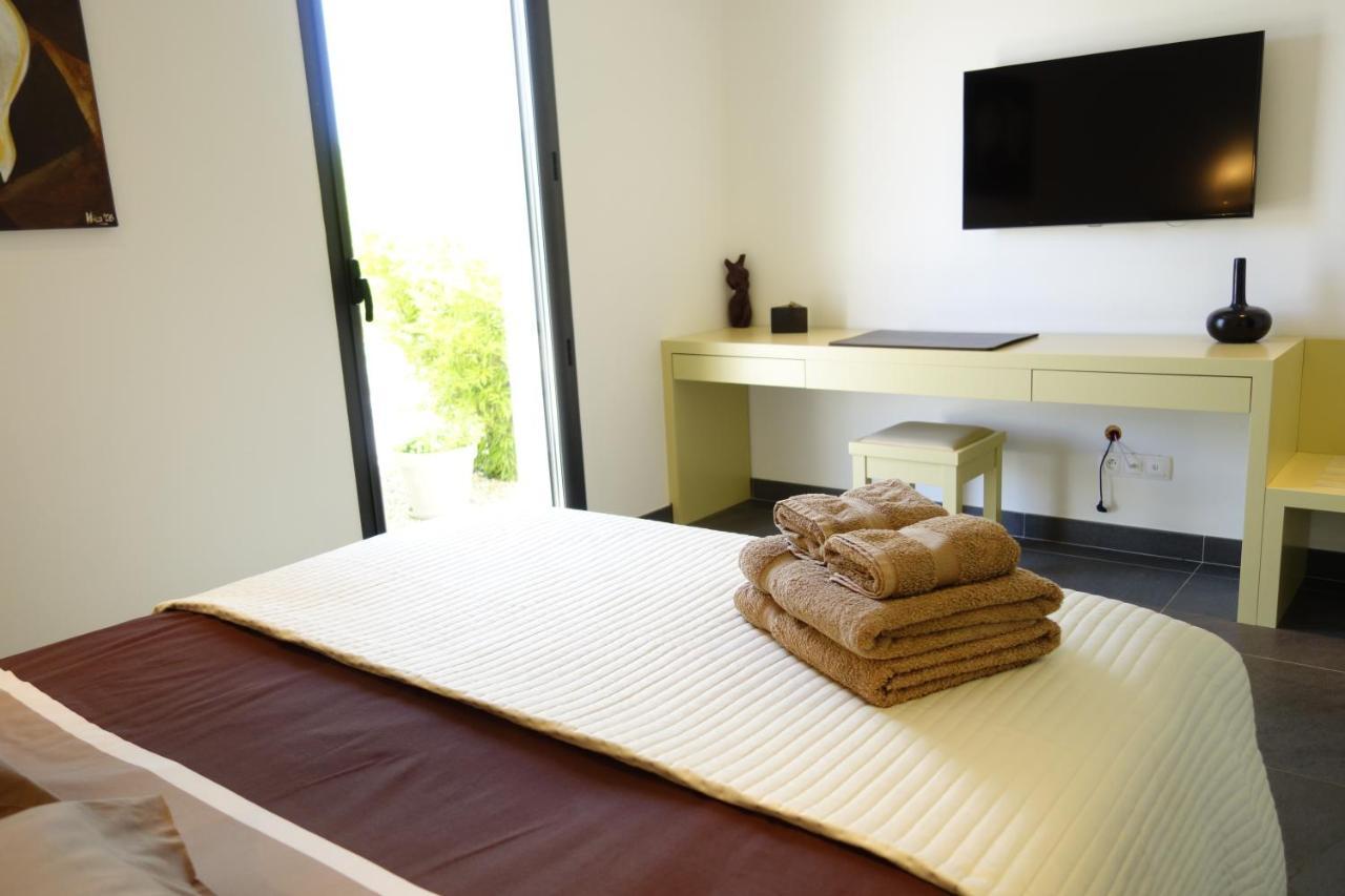 Villa Otilia-Bed And Breakfast-Chambres D'Hotes En Provence Rians  Exterior foto