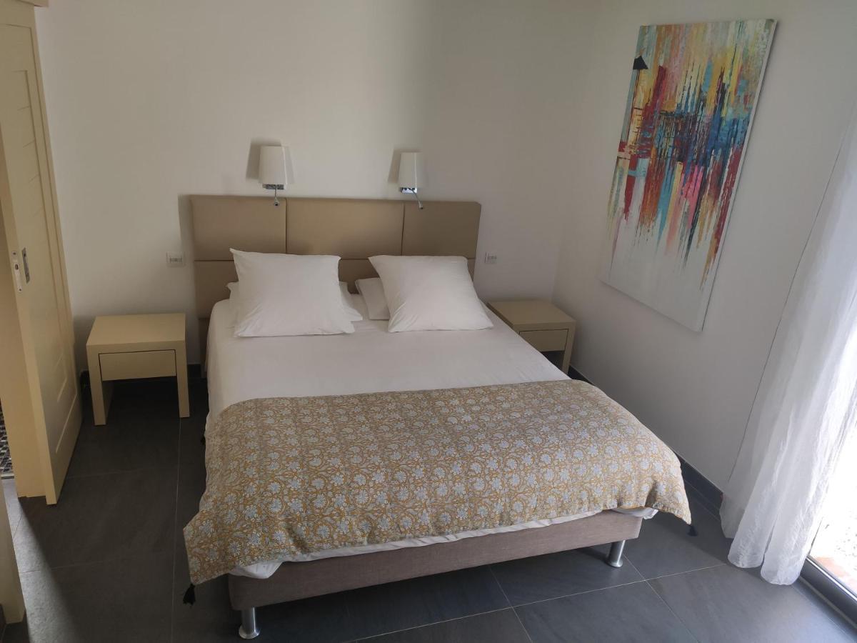 Villa Otilia-Bed And Breakfast-Chambres D'Hotes En Provence Rians  Exterior foto